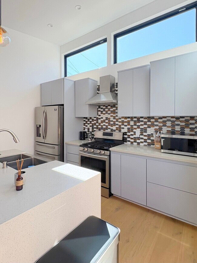 Foto del edificio - 2935 S West View St