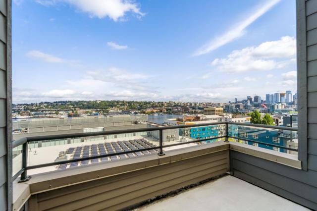 Foto del edificio - 2 bedroom in Seattle WA 98109