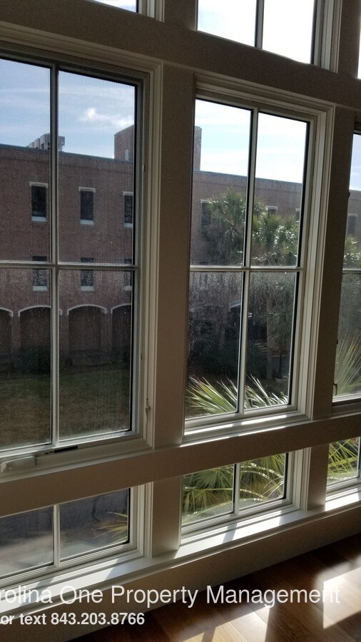 Building Photo - 175 Concord St