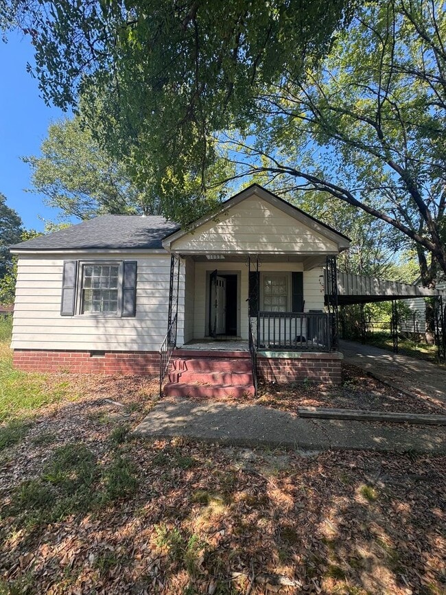 Building Photo - 1055 W Walthal Cir