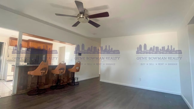 Building Photo - 4102 E Plaza Blvd