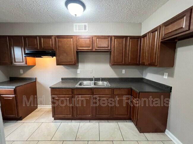 Foto del edificio - 2871 Gruber Dr