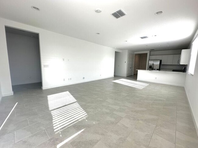 Building Photo - Be the $500 Off Move-In Special! First to Live Here! 5BR/3Bath Rental in Asante at Artisan!