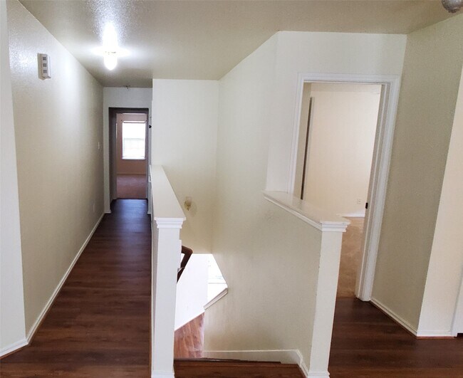 Foto del edificio - 7903 Chatham Springs Ln