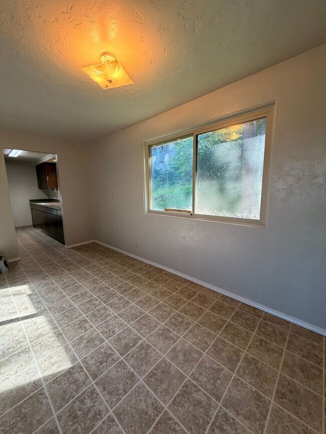 Photo - 2-Bedroom Townhouse style apartment