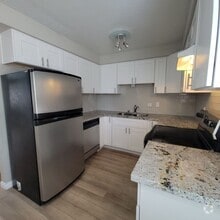 Building Photo - 2582 Del Mar Heights Rd