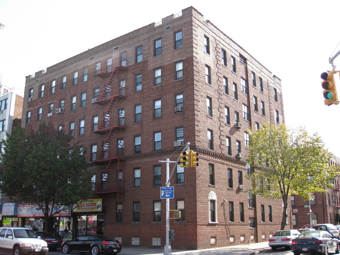 Building Photo - 1402 Avenue M