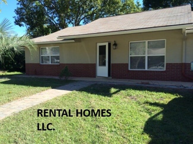 Photo - 133 Clyde Avenue House