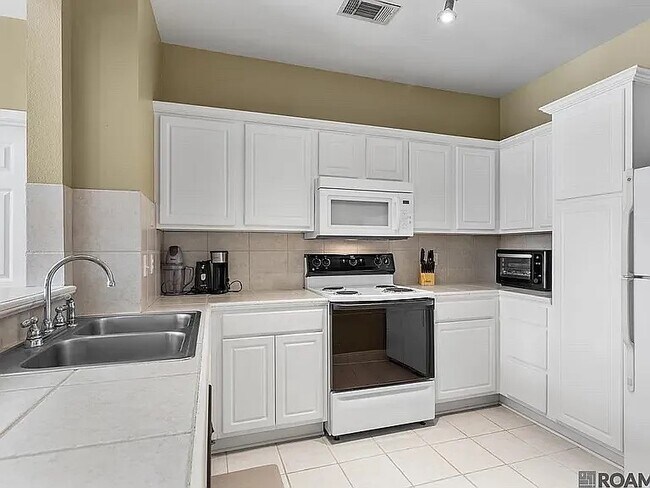 Foto del edificio - 5157 Etta St