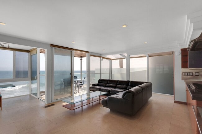 Building Photo - 25234 Malibu Rd