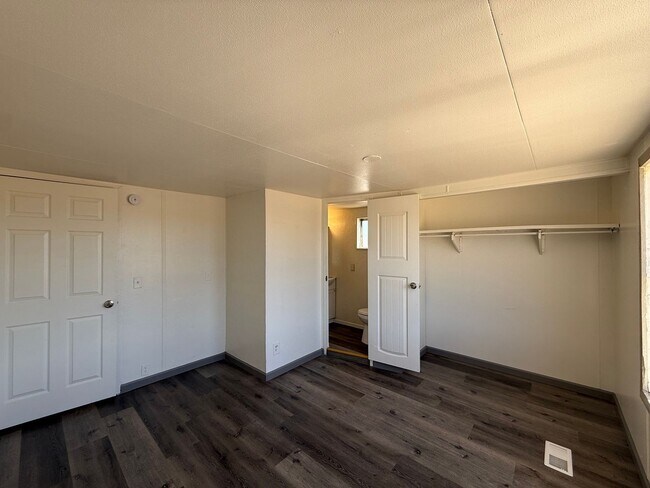 Foto del edificio - 3 Bedroom 2 Bathroom Mobile Home