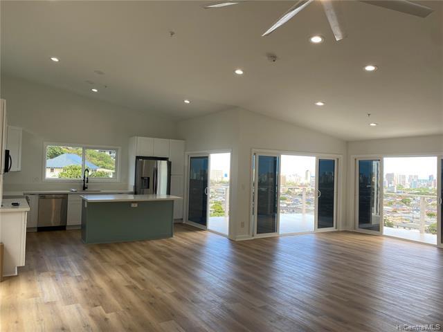 Building Photo - 3616 Sierra Dr