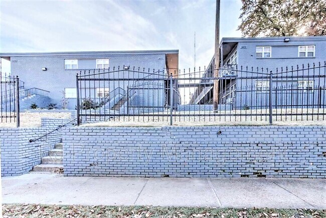Foto del edificio - 1435 Court Ave