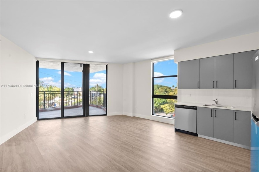Photo - 1559 NW 15th Street Road Unit 310