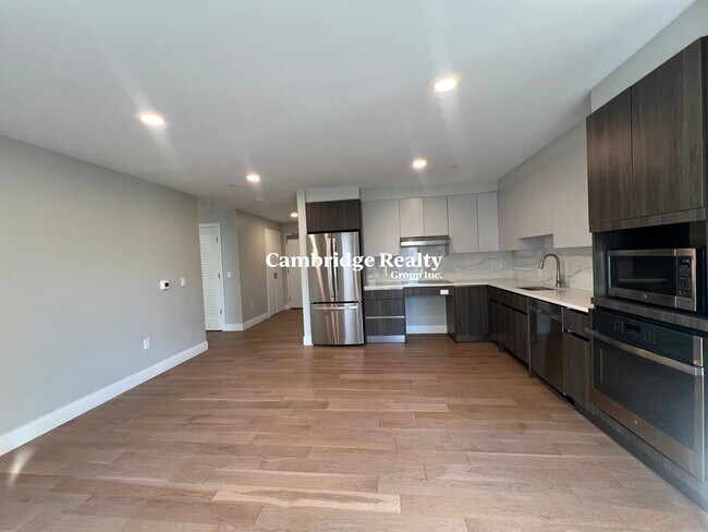 Foto del edificio - 8 Central St