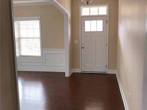 Building Photo - Spacious well maintained Home in Spring Lake