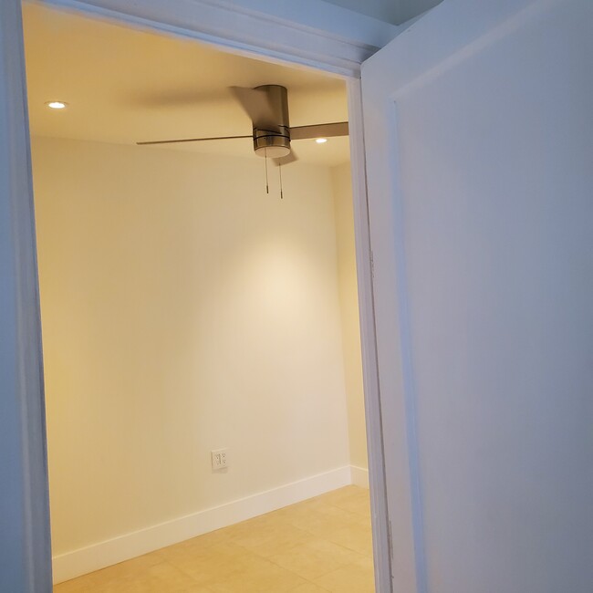Foto del edificio - 1720 SW 9th St