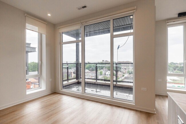 Foto del edificio - 3207 N Narragansett Ave