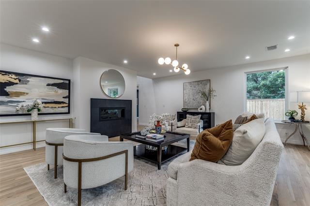 Foto del edificio - 11207 Dwarfs Cir