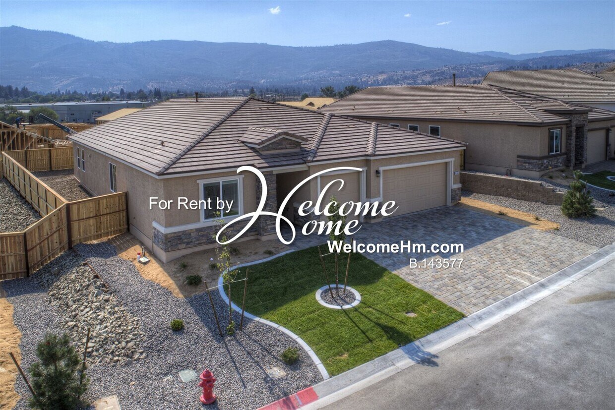 Primary Photo - Newer Luxury Home in Verdi