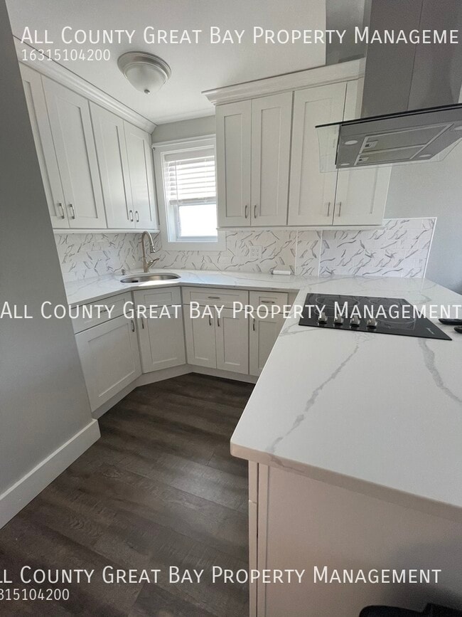 Photo - 184 E Main St Apartment