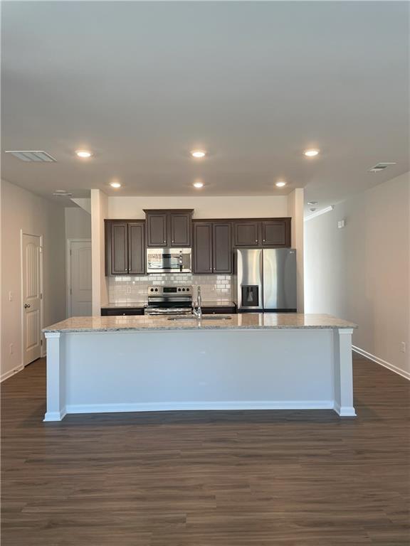 Building Photo - 308 Whitetail Cir