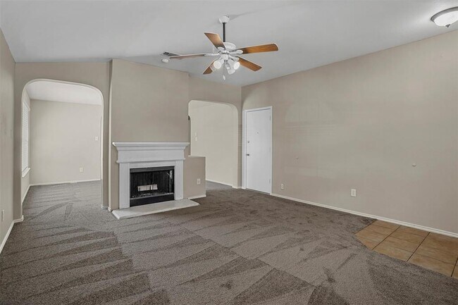 Building Photo - 436 Longshore Dr