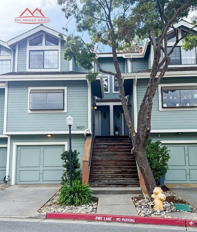 Foto principal - 18207 Hillwood Ln