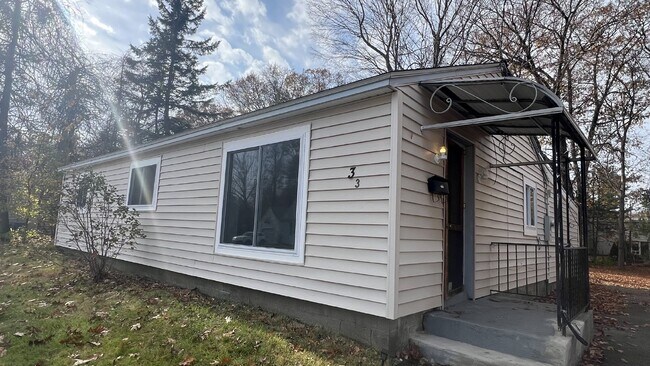 Building Photo - 33 Waterman Road Auburn, MA