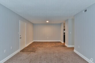 Living room/Dining Area - Magnolia Ridge Apartments