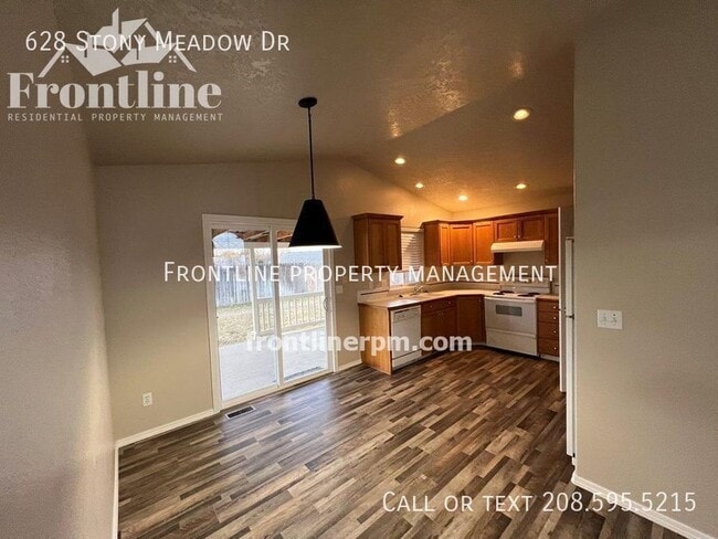 Foto del edificio - 628 Stony Meadow Dr