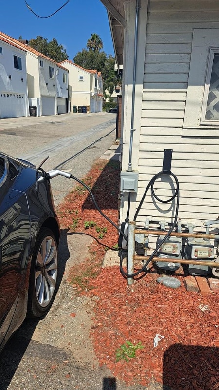 Building Photo - 313 1/2 5th St