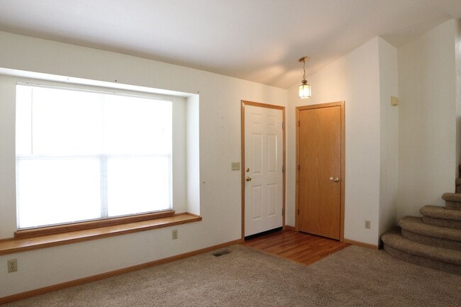 Building Photo - 442 Dunne Dr