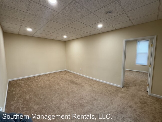 Building Photo - 1 br, 1 bath House - 114 S Main St., 3rd F...