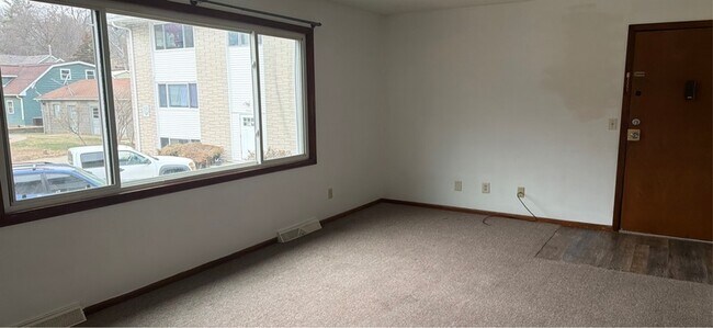 Foto del edificio - 906 5th Ave S