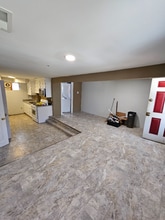 Building Photo - 1609 Spratley St