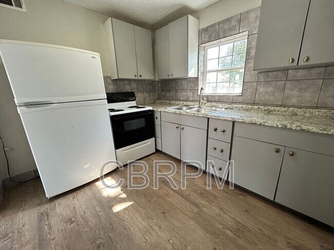 Foto del edificio - 1313 25th St