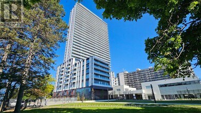 Building Photo - 5858 Yonge St