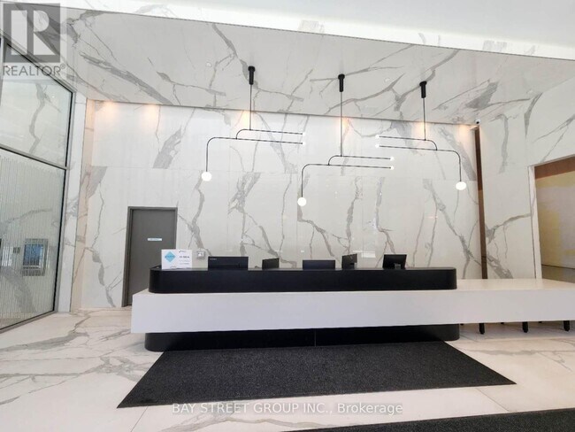 Photo du bâtiment - 88 Queen St E