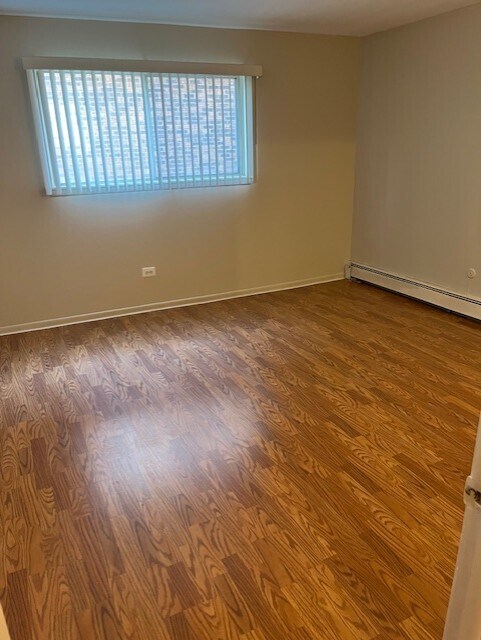 Foto del edificio - 8974 N Western Ave