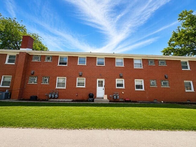 Foto del edificio - 955 Elder Rd