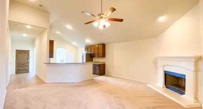 Building Photo - 1417 Sun Dr