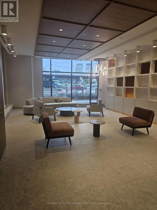 Building Photo - 15 Richardson St