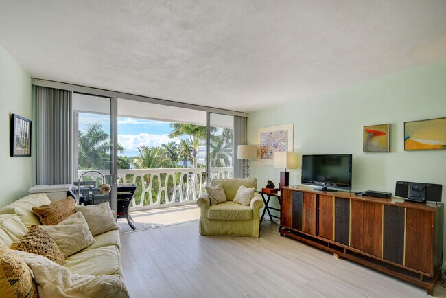 Foto del edificio - 2505 S Ocean Blvd