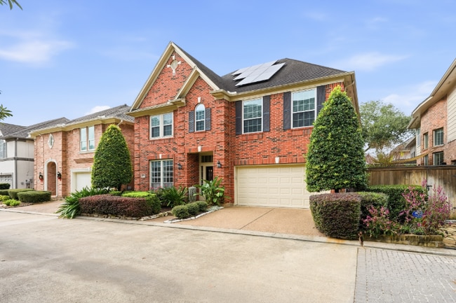 Photo - 4120 E Northampton Pl House