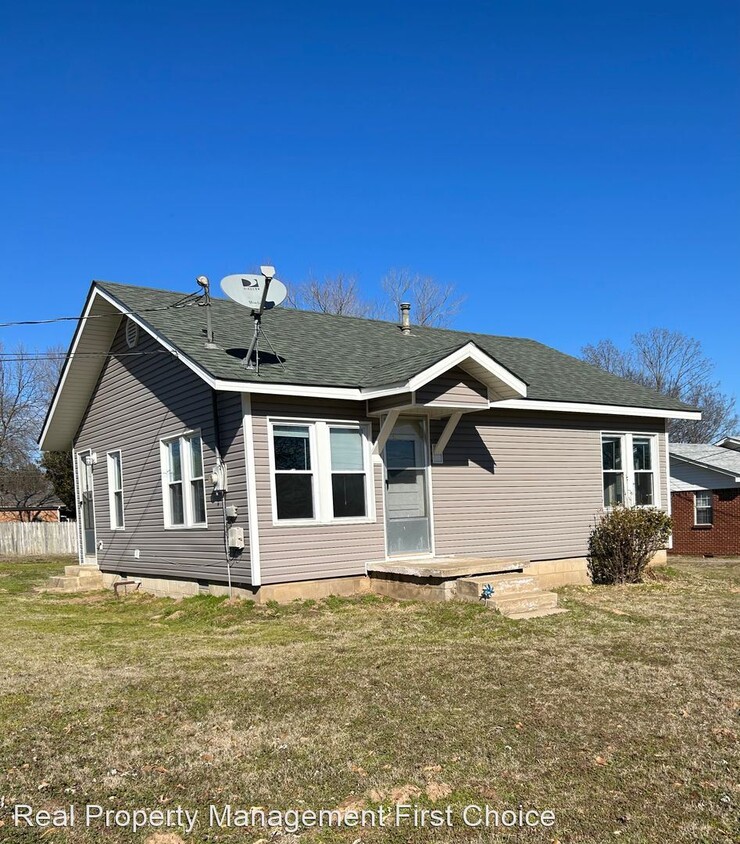 Primary Photo - 2 br, 1 bath House - 416 W Elm Street