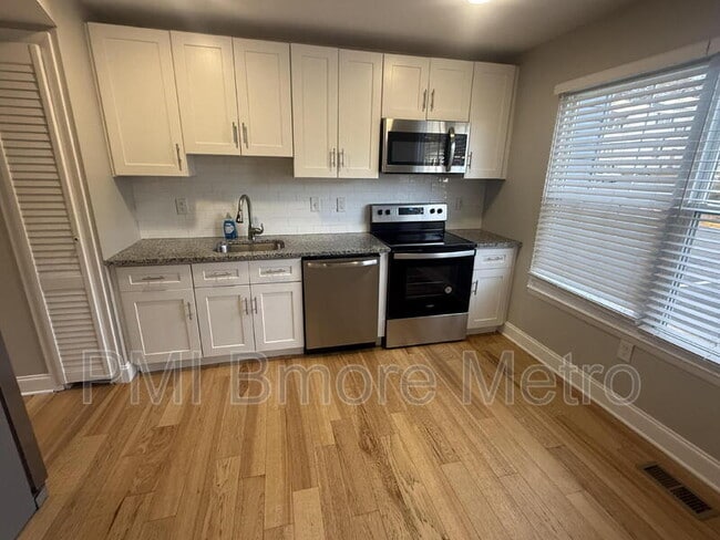 Building Photo - 5 Bohn Ct