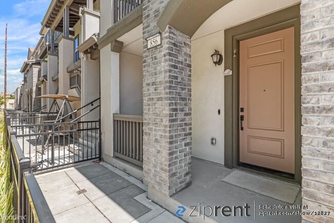 Foto del edificio - 2 br, 1.5 bath Townhome - 856 Garden Stree...