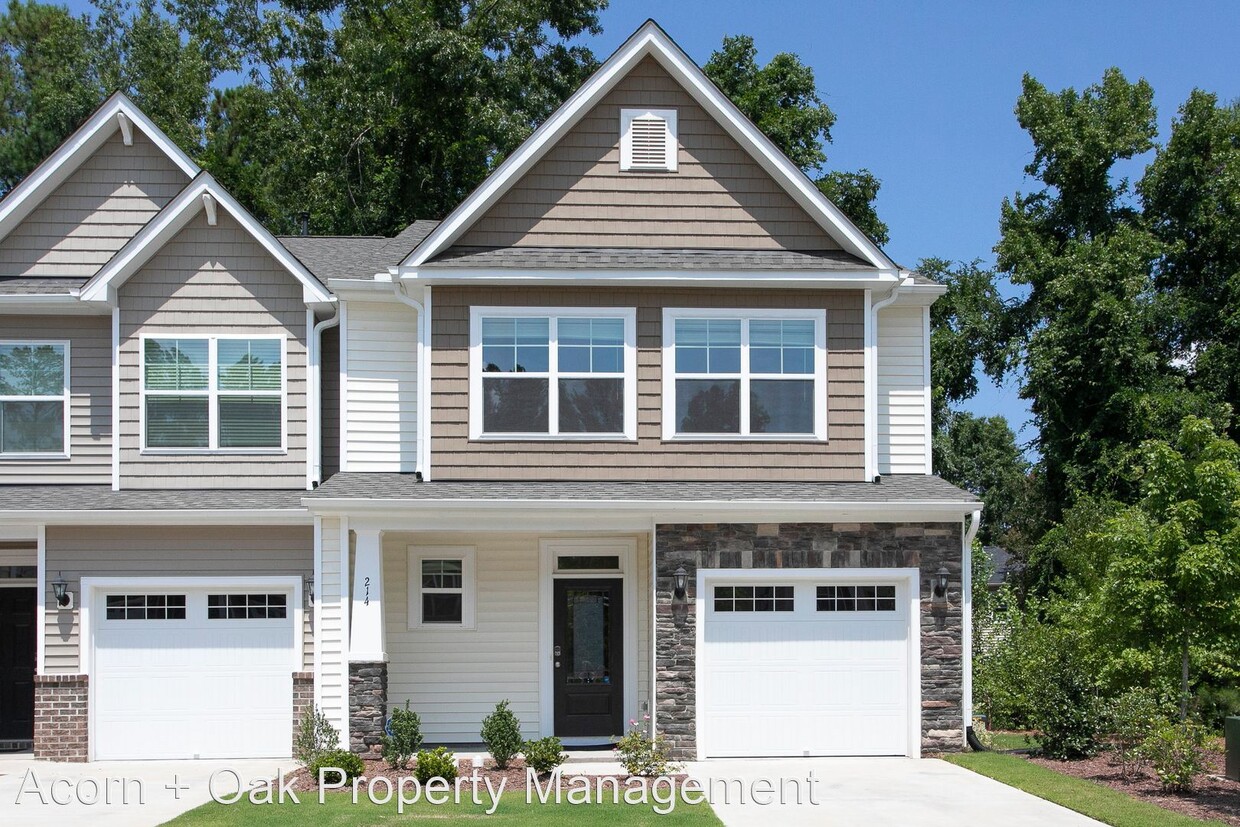 Primary Photo - 3 br, 2.5 bath House - 214 Silas Street