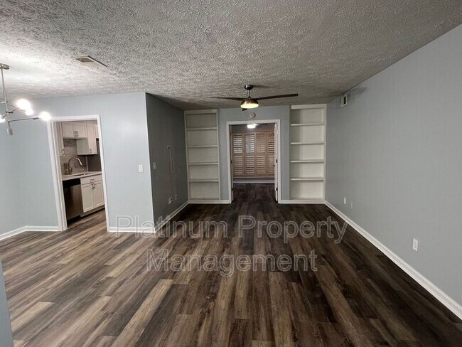 Foto del edificio - 5135-5159 Roswell Rd